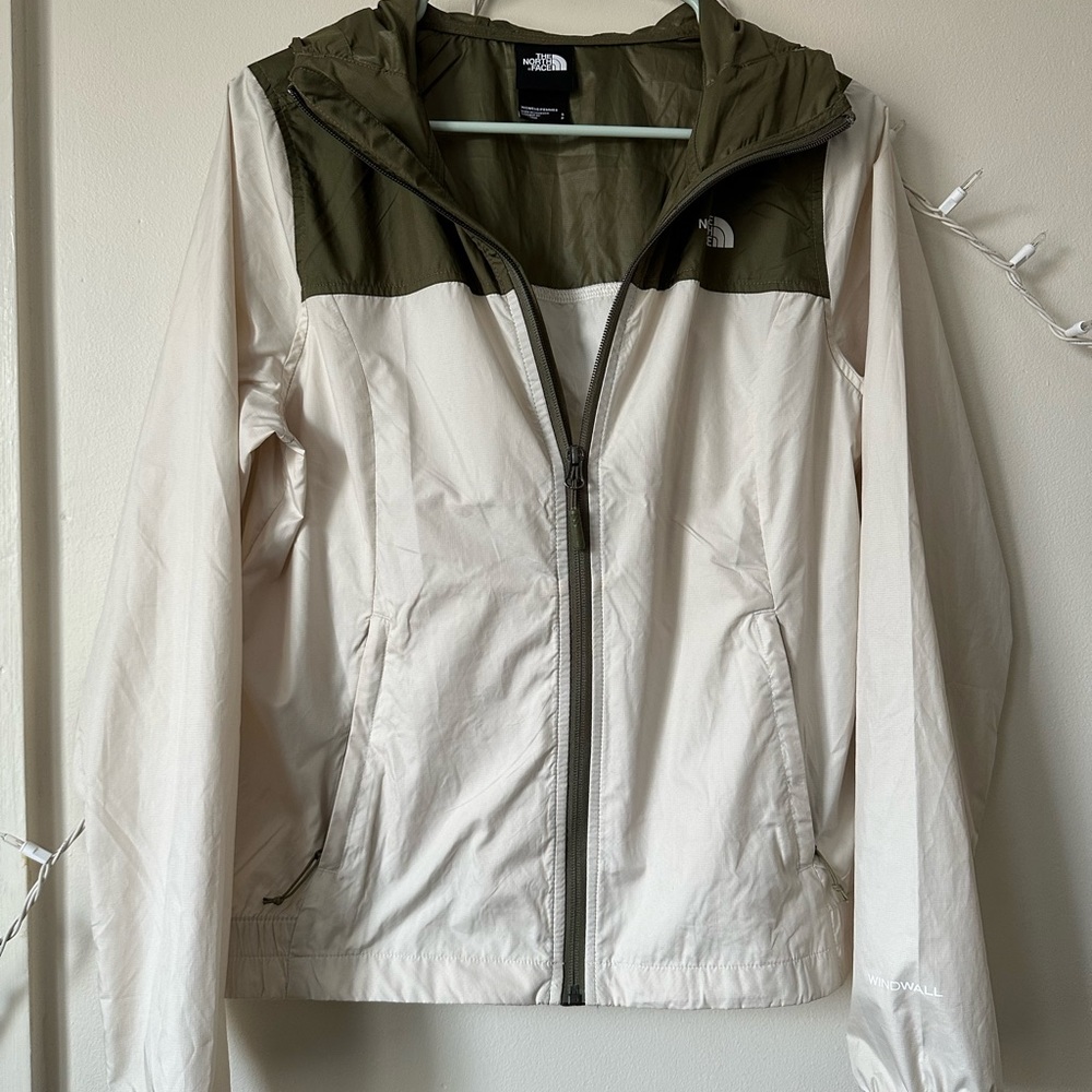 The North Face Cyclone Windbreaker